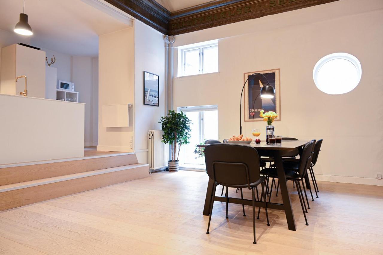 Spacious 2-bedroom In The Trendy Area Of Vesterbro Apartment